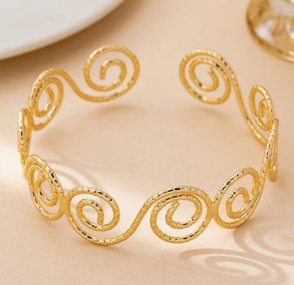 Gold Hollow Spiral Open Upper Arm Cuff